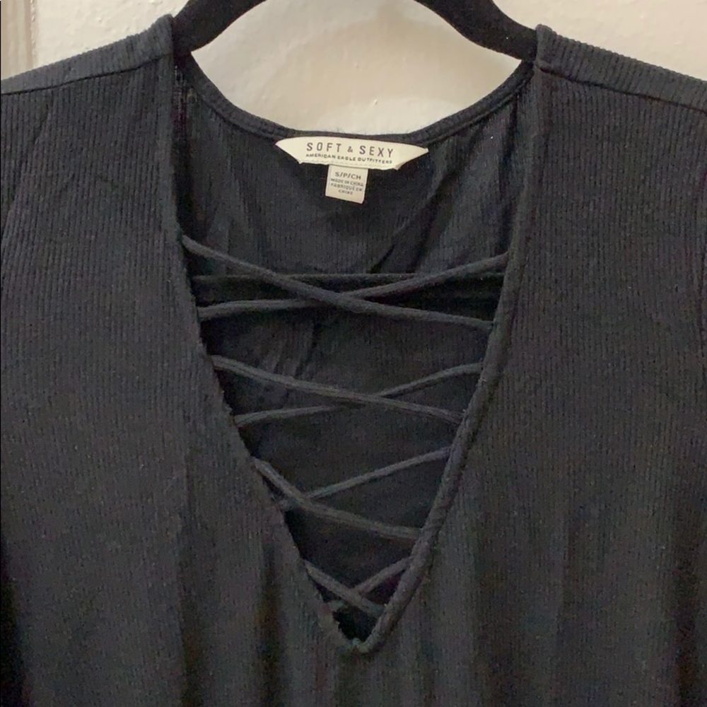 Crossed v neck long sleeve black shirt dress